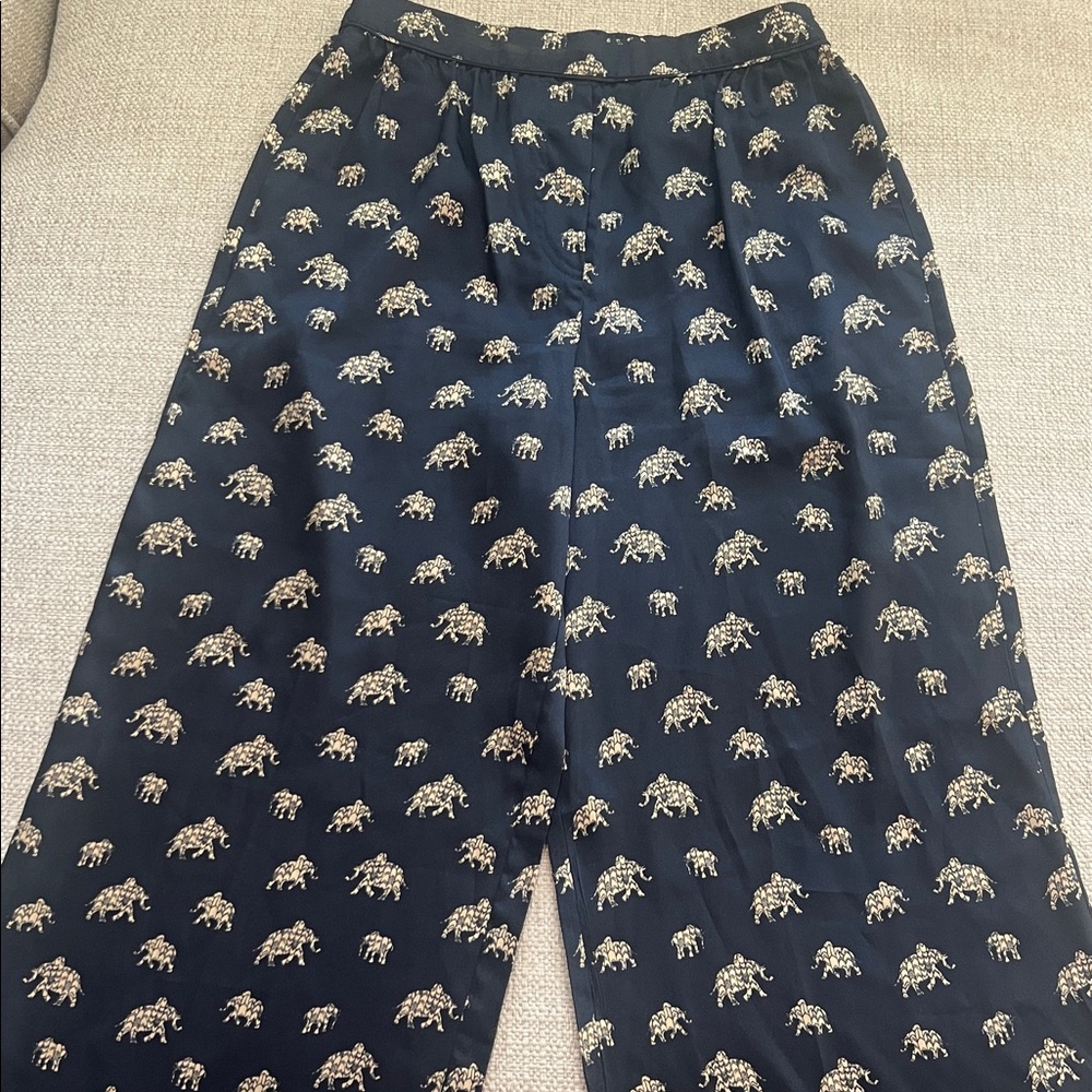 Forever 21 Black and Gold Wide Leg Pants